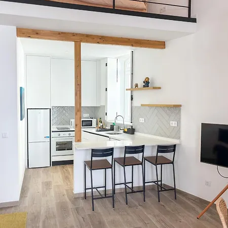 Centrally Located House Up To 5 People In