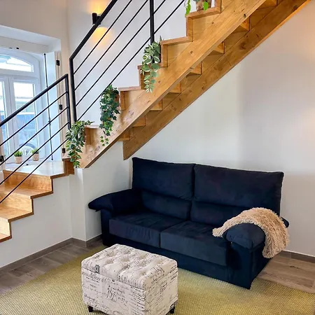 Centrally Located House Up To 5 People In *